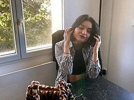 Cerise, 22 years old, masseuse in Paris! – Jacquie et Michel TV