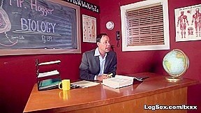 A Little Extra Credit – Charlie Lynn and Andy Mann – Leg Sex