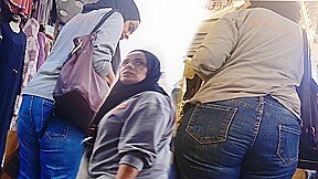 CANDID BIG ASS ARAB WOMEN IN JEANS
